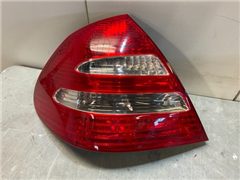 Tail Lamp BENZ W211 03-06 低配 尾灯 L 不带LED