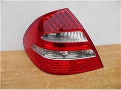 Tail Lamp BENZ W211 03-06 高配 尾灯 L 带LED